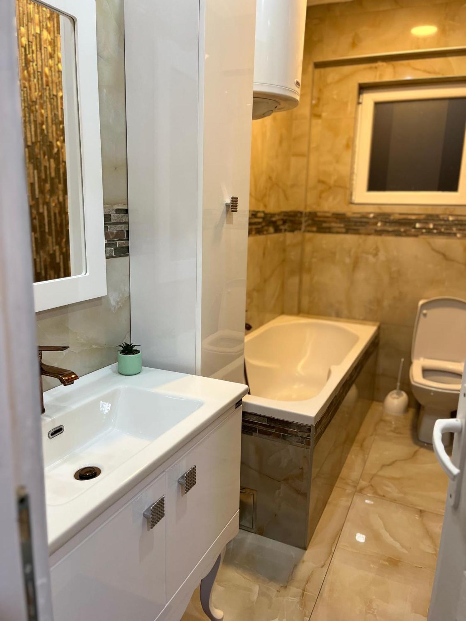 Apartment Wellness Belgrad Exteriör bild