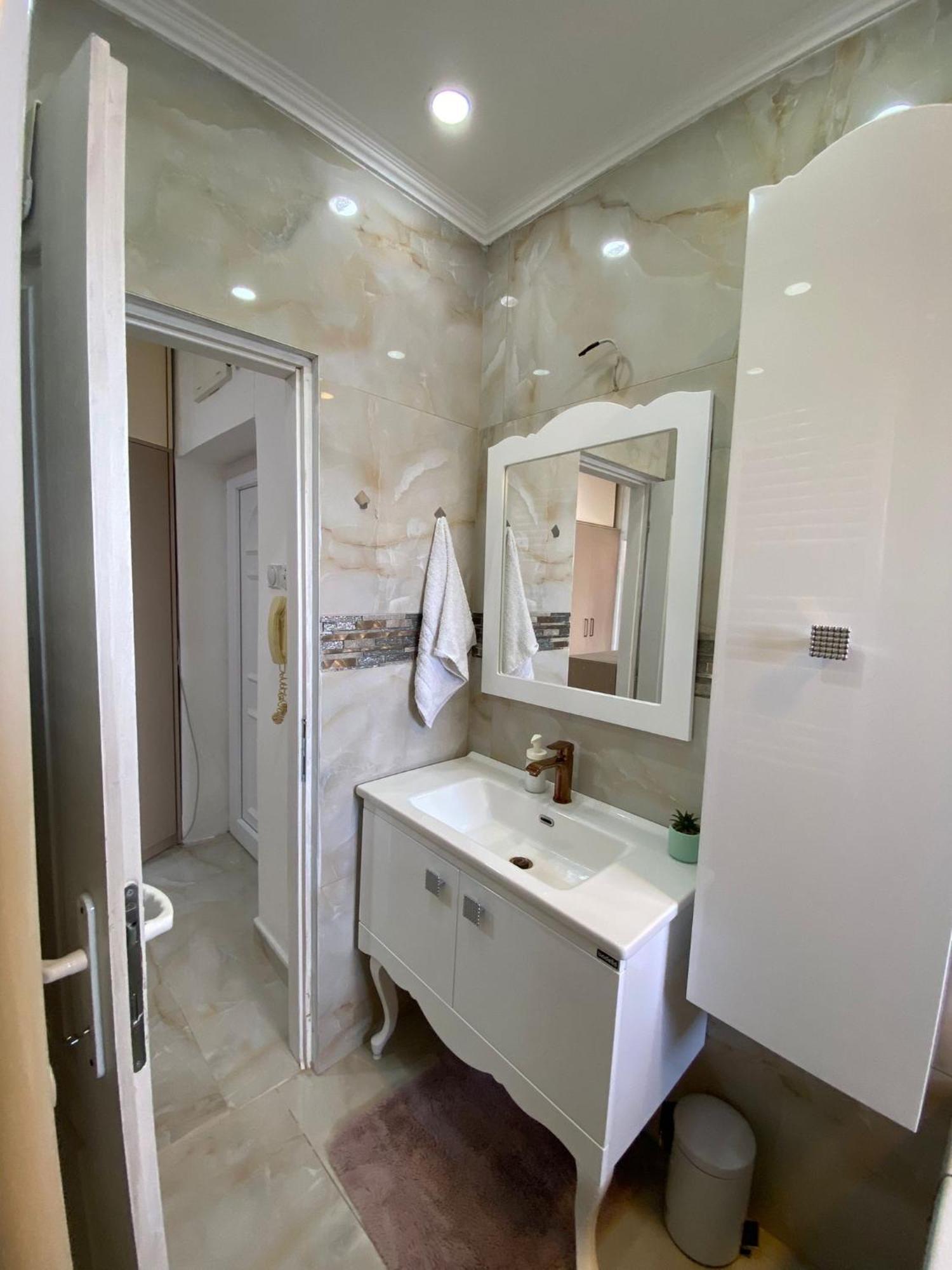 Apartment Wellness Belgrad Exteriör bild